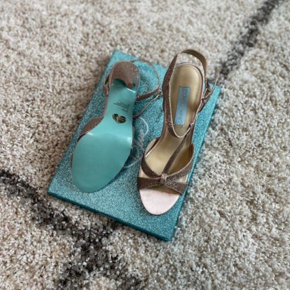 Blue by Betsey Johnson SB-Teena in Champagne in Women's Size 8 - Picture 4 of 8